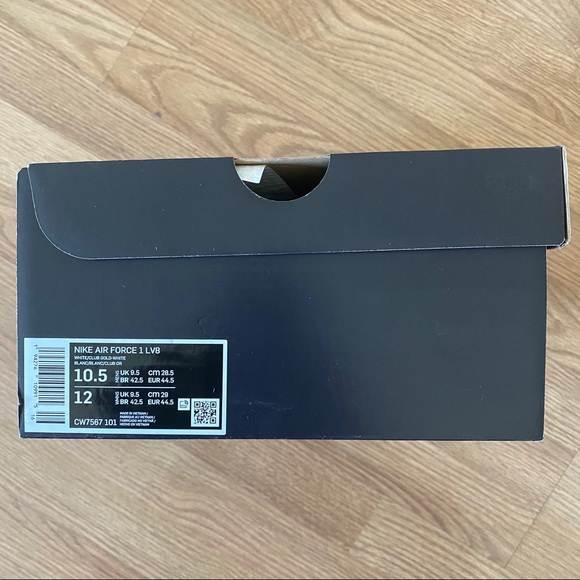 Nike Air Force 1 LV8 Club Gold - Picture 4 of 4